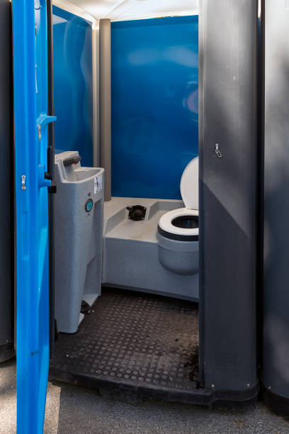 Best Emergency porta potty rental  in Windsor, MO
