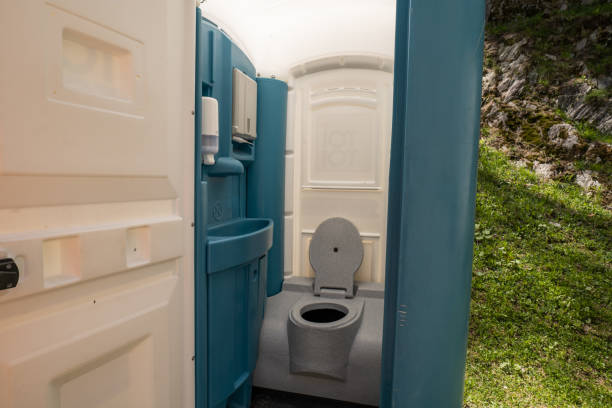 Best Construction site porta potty rental  in Windsor, MO